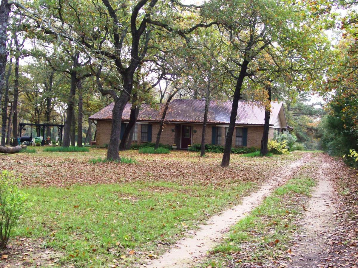 Kelumac Christmas Tree Farm B&B Bryan Esterno foto